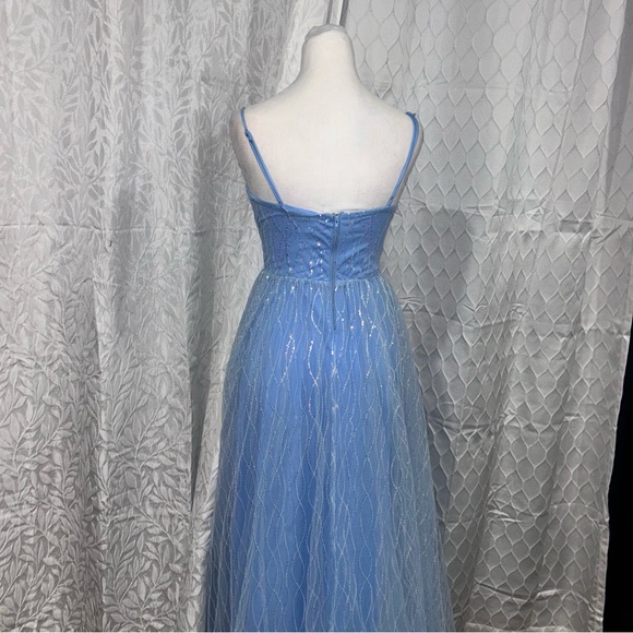 Ohhh baby blue prom dress Windsor NWT - Picture 3 of 10
